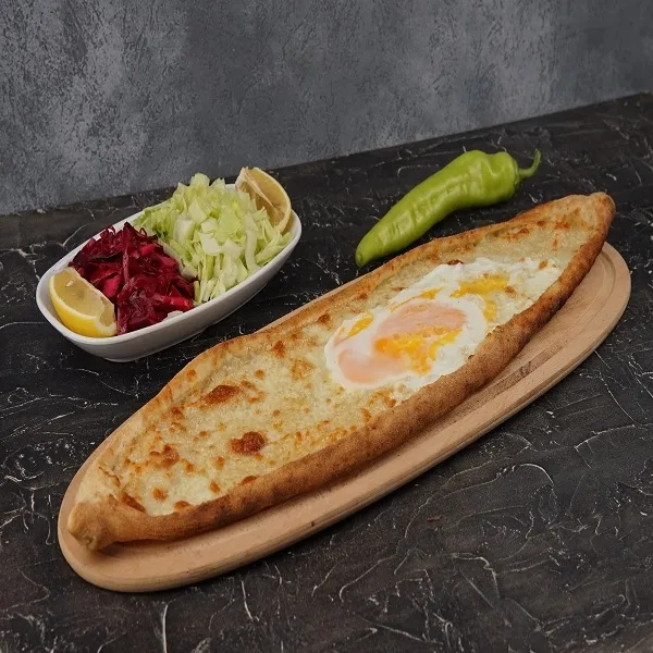 Kaşarlı Yumurtalı Pide